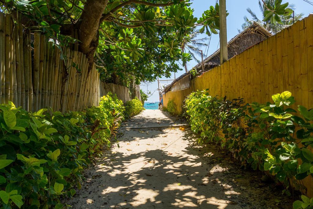Koko'S Place Diniwid Balabag  ภายนอก รูปภาพ